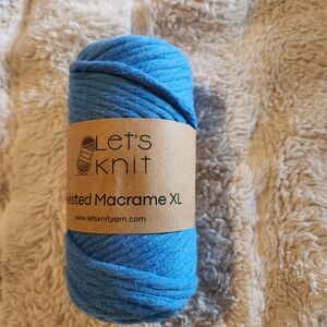 New Lets Knit Twisted Macrame XL Yarn 82 yards Beautiful Blue